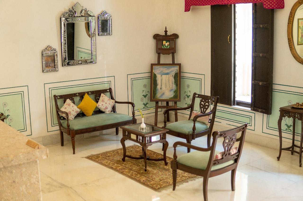 Amar Kothi Hotel Udaipur Exterior photo